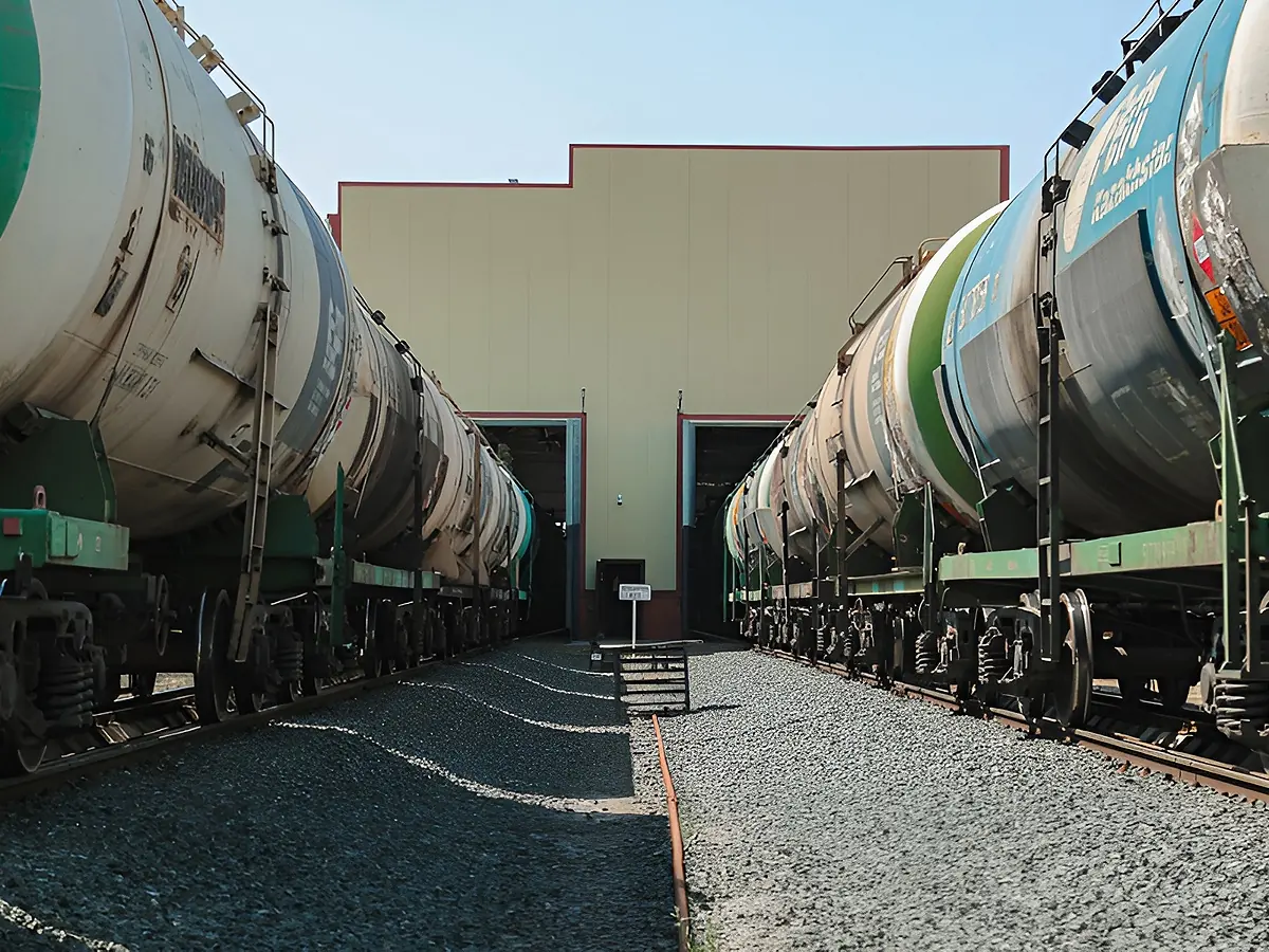 Kazakh tank cars enter a transload station. Kazakhstan’s largest refineries declined to export petroleum products to Russia, even though the Kazakh authorities had approved shipments.